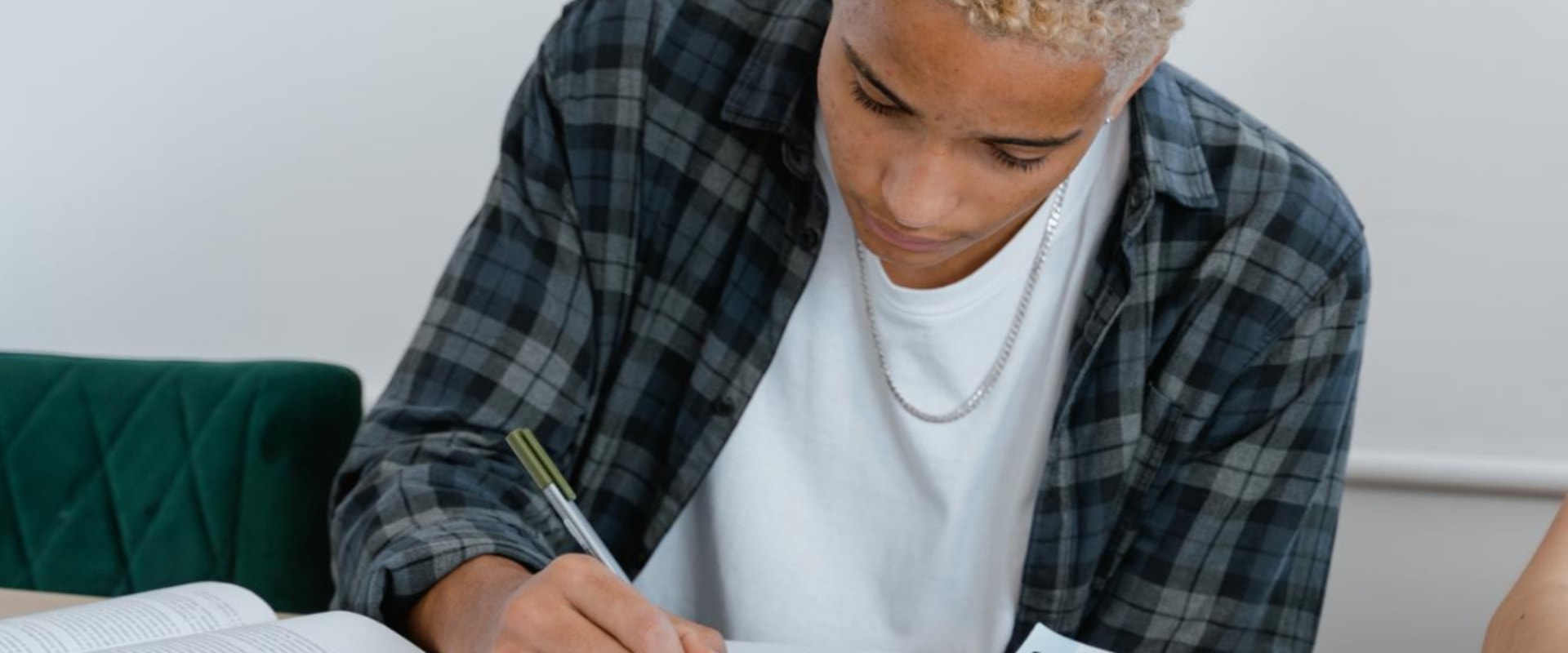 Flashcards and Study Guides for Key Dates and Figures: Essential Resources for GCSE Exam Success